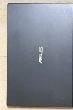 Nog 1x te koop: Goede Windows laptop: ASUS ExpertBook