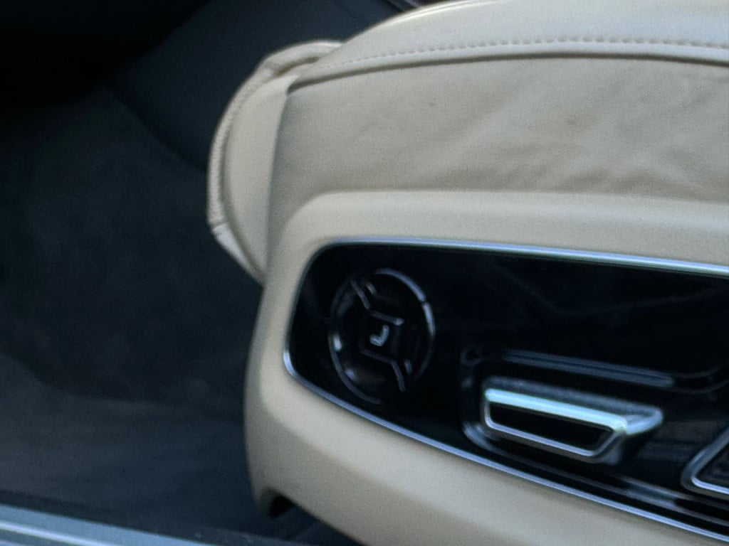 Audi S8 4.0 tfsi s8 np280,000€ abt keramisch laser nachtzicht 4-wielsturing