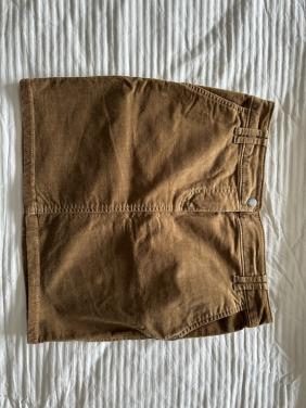 Korte rok, beige, smalle ribcord, ongedragen