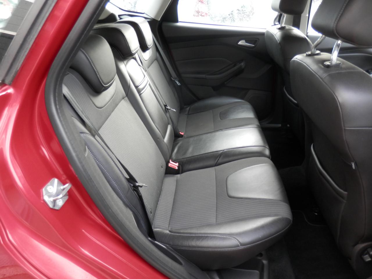 Auto Garant Biedt Aan: Ford Focus 1.6 First Edition