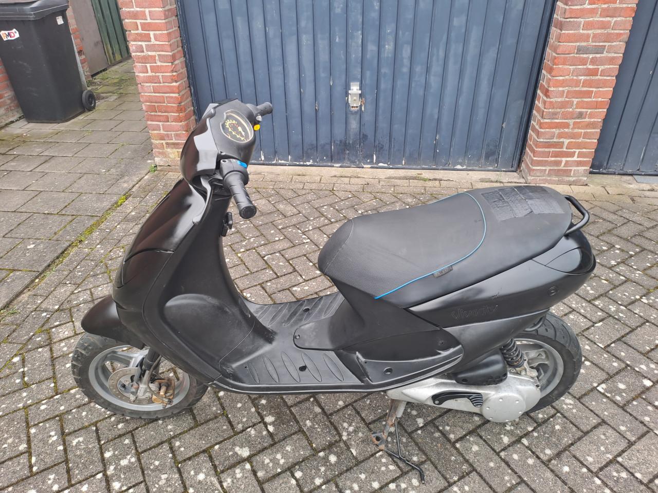 Te koop peugeot vivacity 150 euro zo meenemen