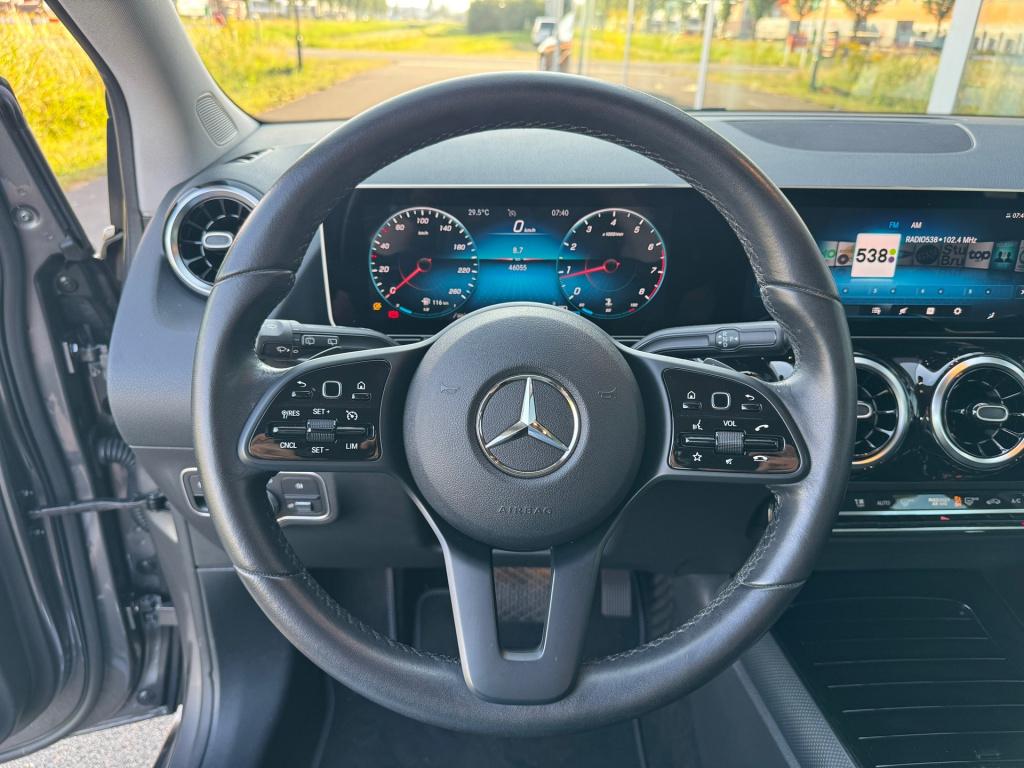 Mercedes-Benz B-Klasse 180 style automaat , achteruitrijcamera