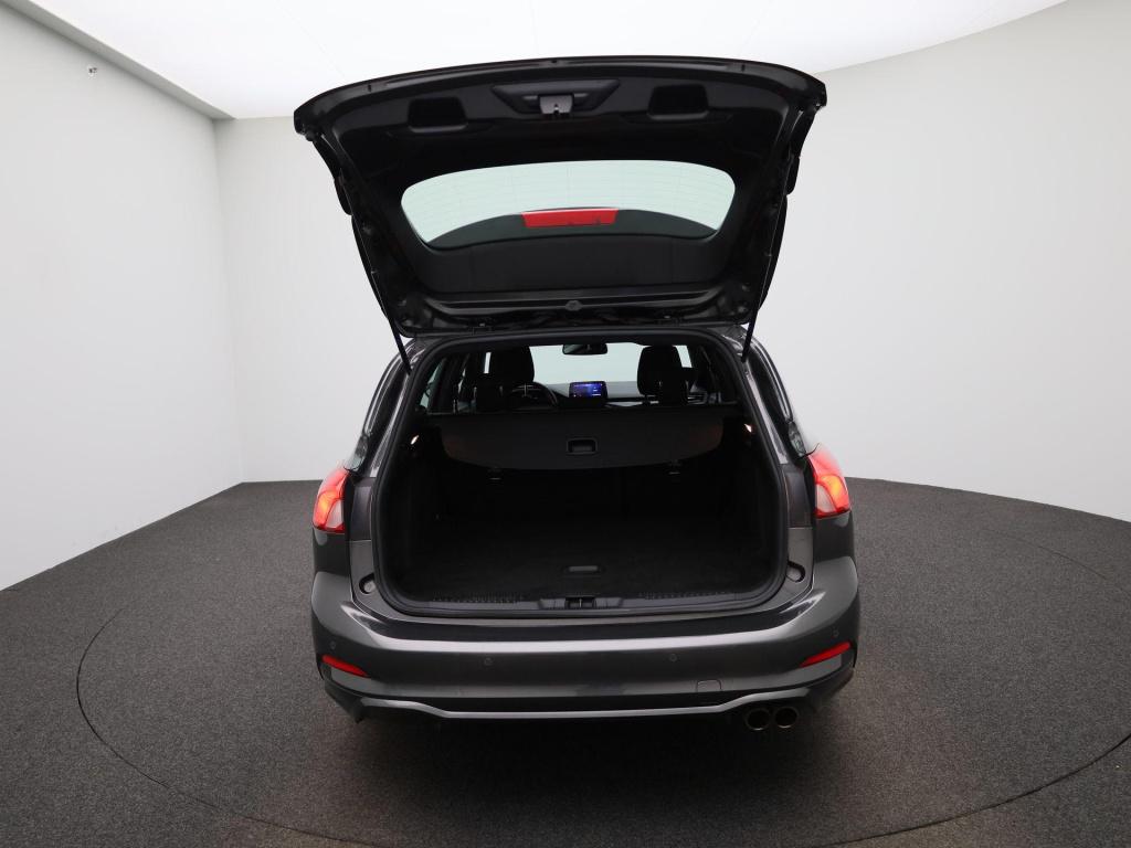 Ford Focus wagon 1.0 ecoboost hybrid st line x business winter pack - clima