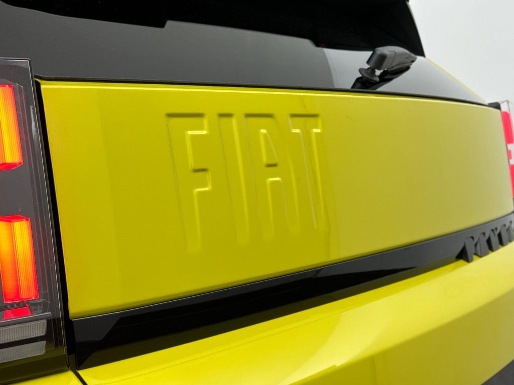 Fiat Panda grande la prima 7.4 kw 44 kwh | nu in de showroom | nu te bestel