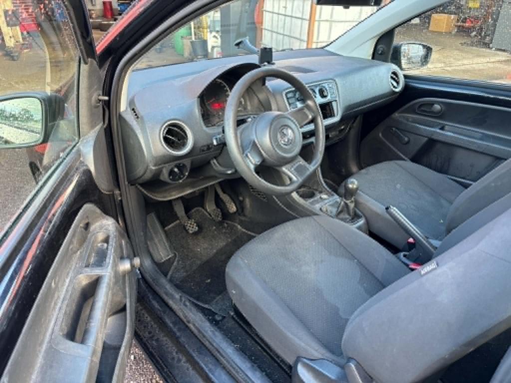 Volkswagen UP! 1.0 take up! bluem.