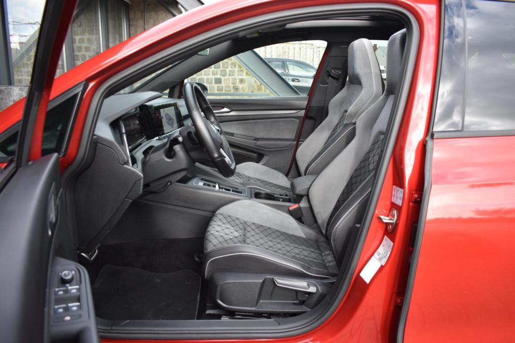 Volkswagen Golf variant 1.5 etsi r-line | maxton | iq-light | panoramadak |