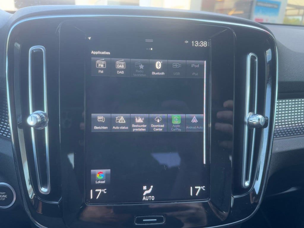 Volvo XC40 1.5 t4 recharge r-design