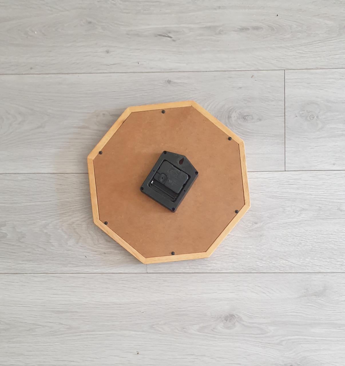 Houten wandklok