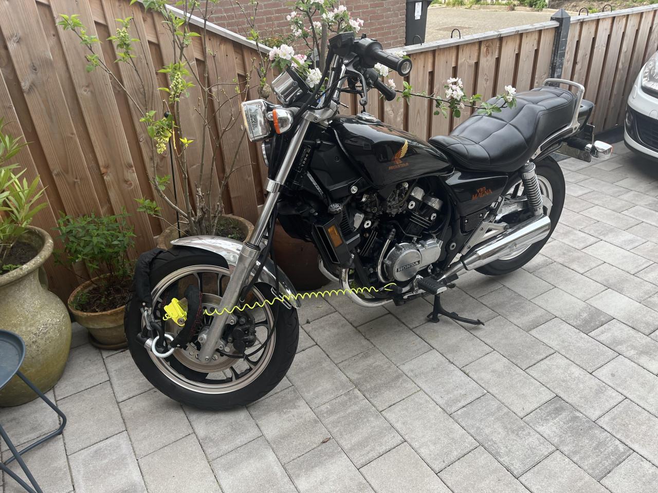 Honda V30 Magna (1984)