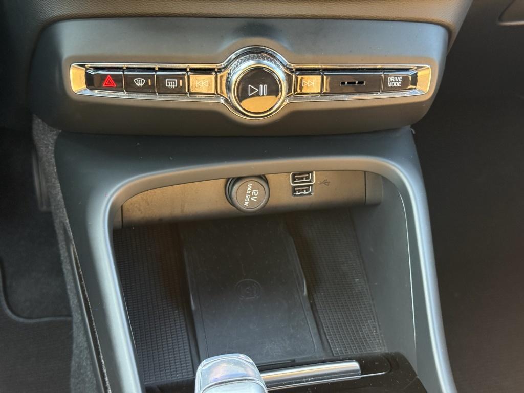 Volvo XC40 t5 262pk recharge inscription| leder| navi| 2-zone climate| 19''
