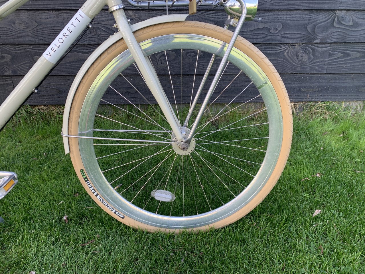 Veloretti fiets cafe racer pebble grey