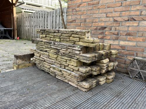 Gratis stenen muur of platen ophalen