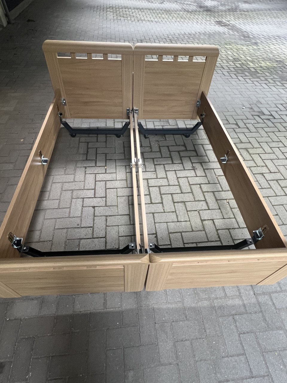 Bed 2 persoons 160x200 cm