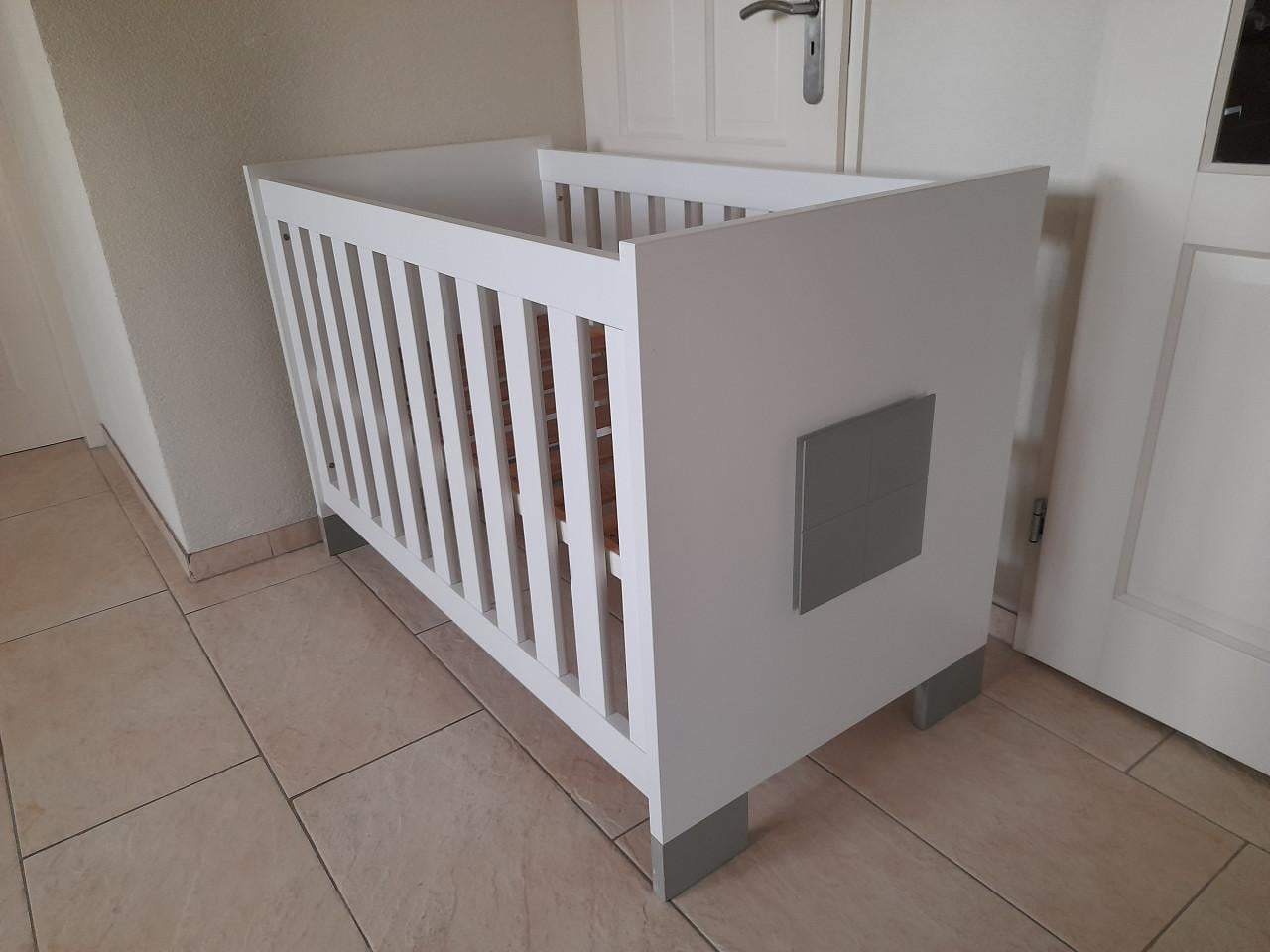 Mooi ledikantje (in goede nette staat)