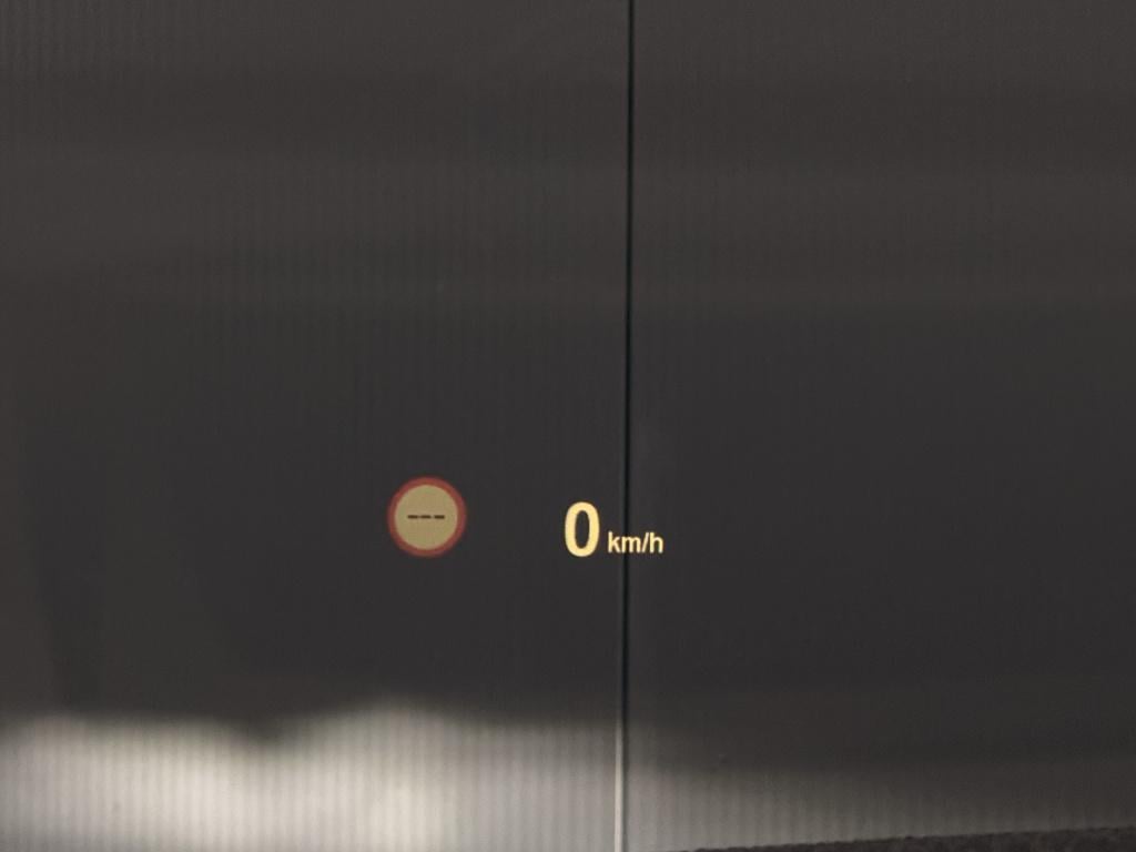 BMW 3-serie 330e m-sport | head-up | cruise | stoelverwarming | 360 | leder