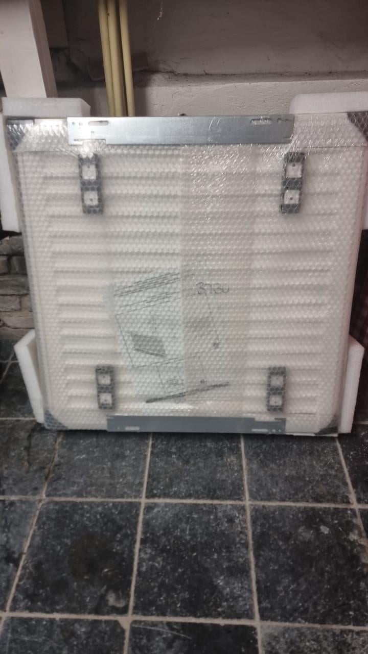 Paneelradiator 60x60 Nieuw in de verpakking