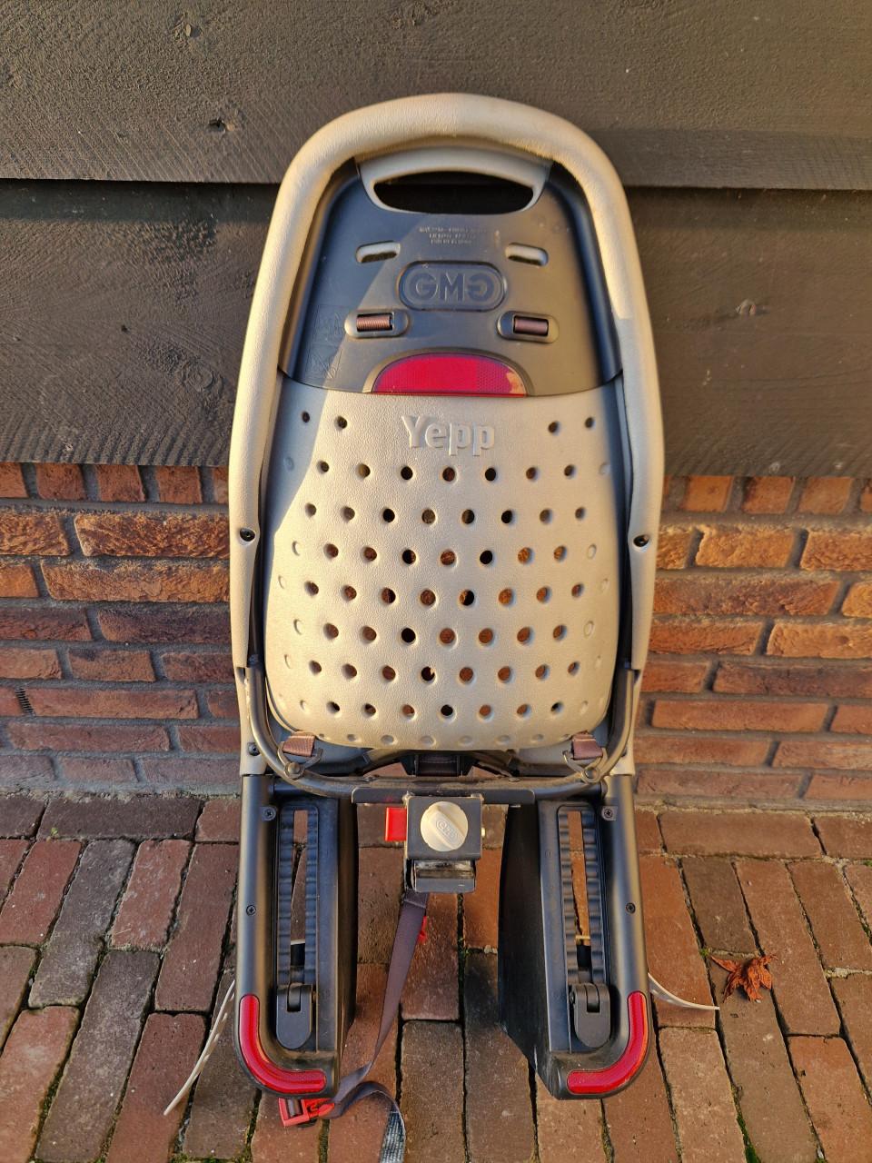 Fietsstoeltje voor en achter + windscherm