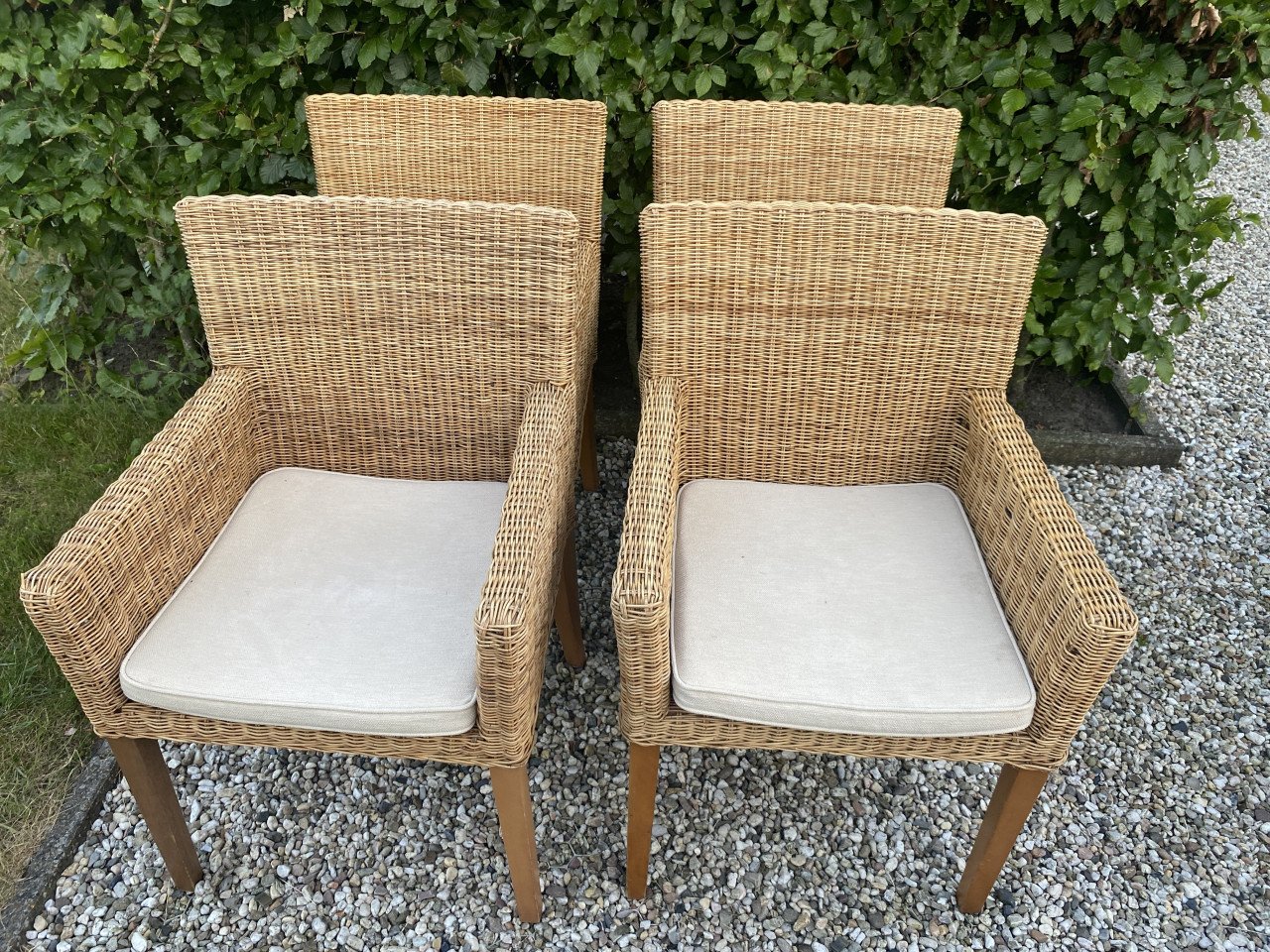4 rotan eettafelstoelen