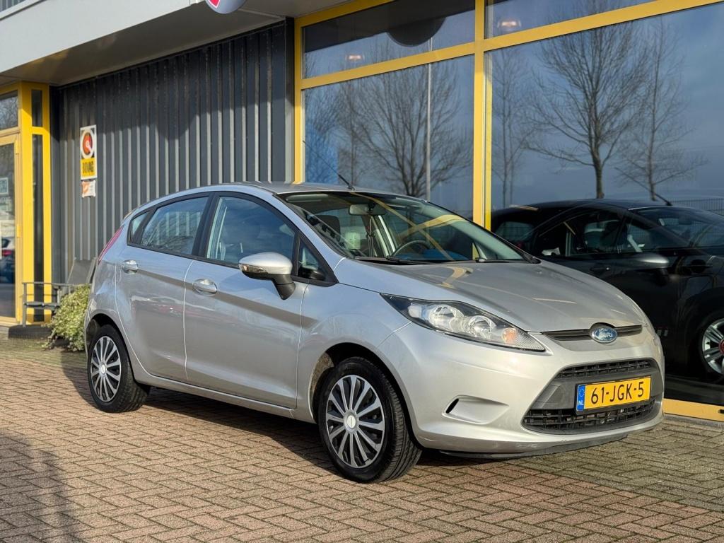 Ford Fiesta 1.25 trend | 67.650km! | airco | nap | bovag garantie