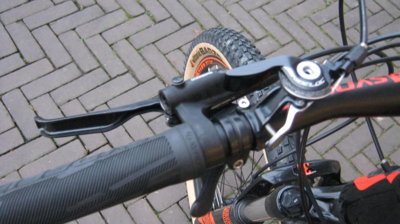 TE KOOP SCOTT 29 ER SLC AFGEMONTEERD  MET ROCKSHOX VORK