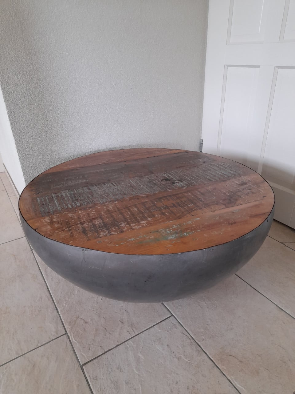 Super gave  design salon tafel 90 x 40H ( in goede nette staat)