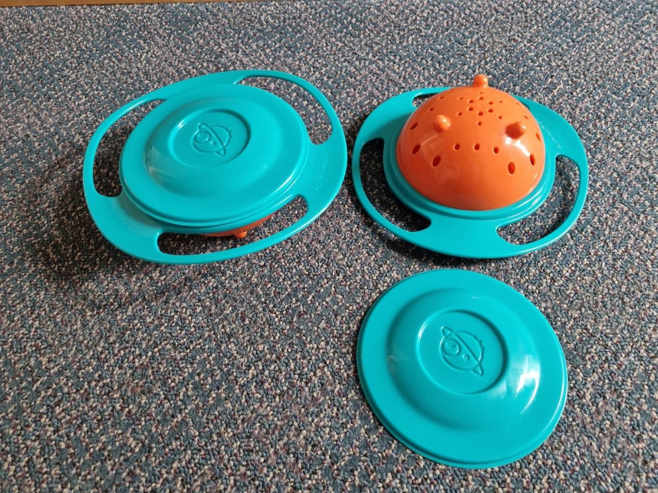 2 tuimelbakjes met deksel