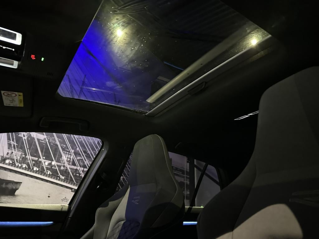 Volkswagen Golf 1.5 etsi r-line business *pano*camera*navi*appconnect*