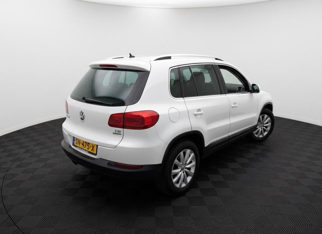 Volkswagen Tiguan 1.4 tsi sport&style 4motion