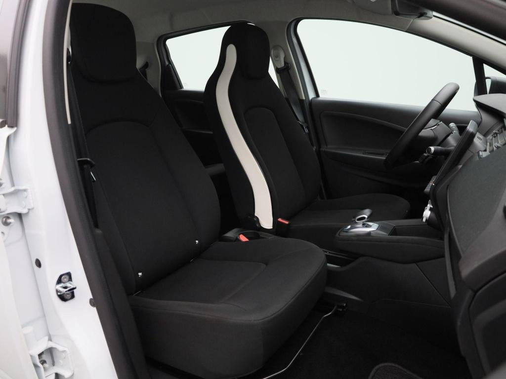 Renault Zoe r110 life 52 kwh | automaat | navigatie | airco | parkeer senso