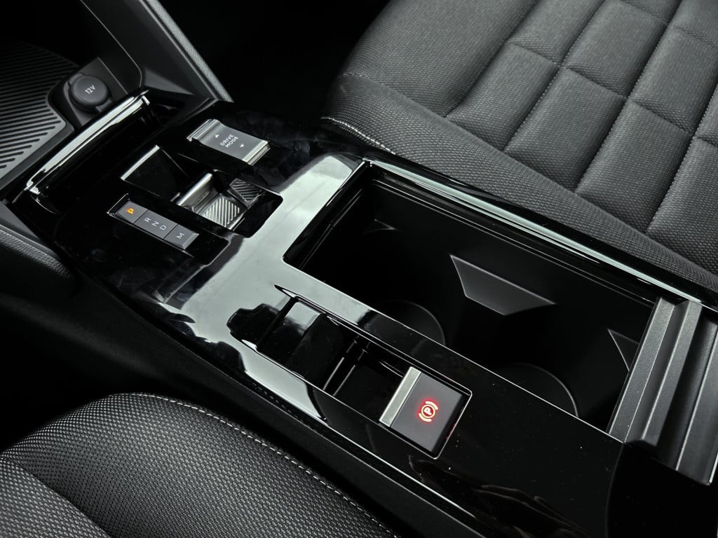 Citroen C4 hybrid 136pk automaat business private lease € 489,- pm - 48mnd 