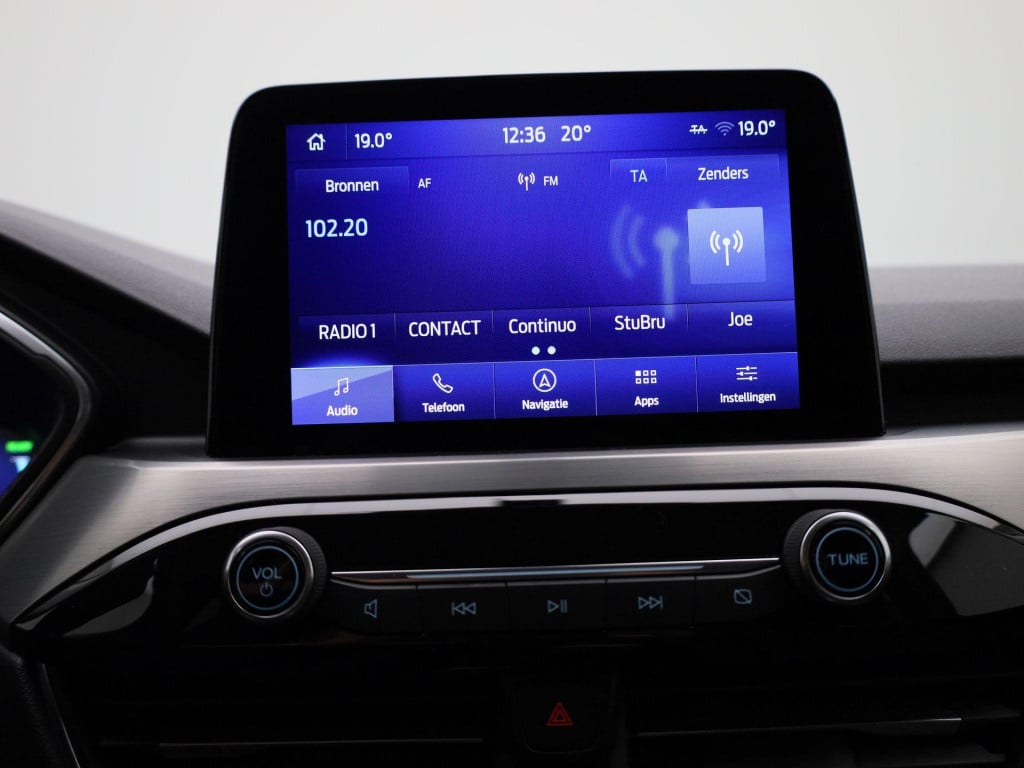 Ford Kuga 2.5 phev titanium | automaat | apple carplay / android auto | sto