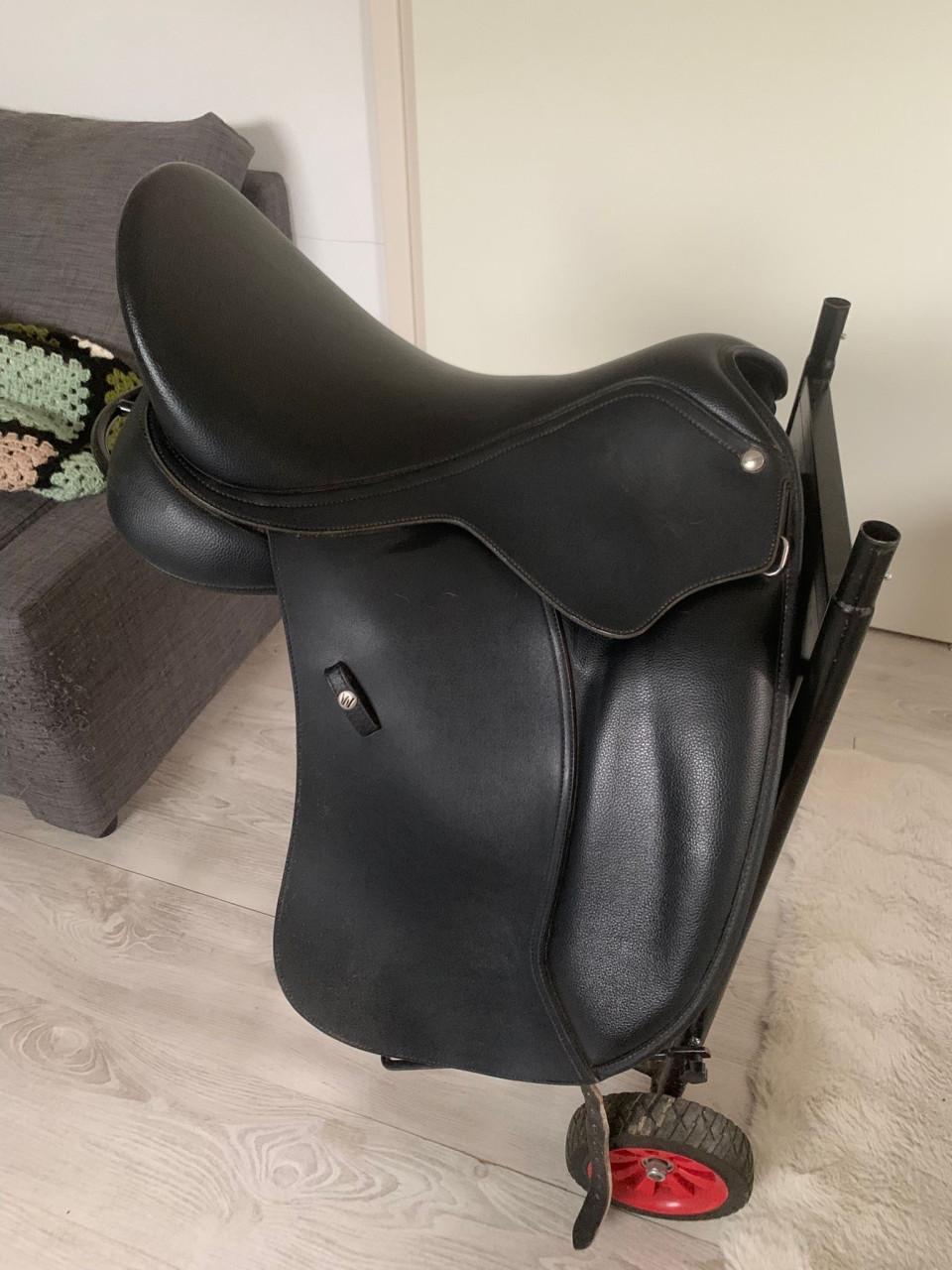 Wintec dressuur 500 hart 17 inch