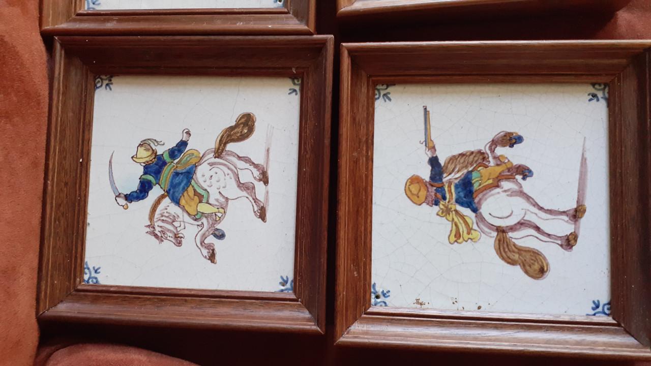 11 x Antieke tegels met Paarden & Hobbelpaard van de Kermis.!