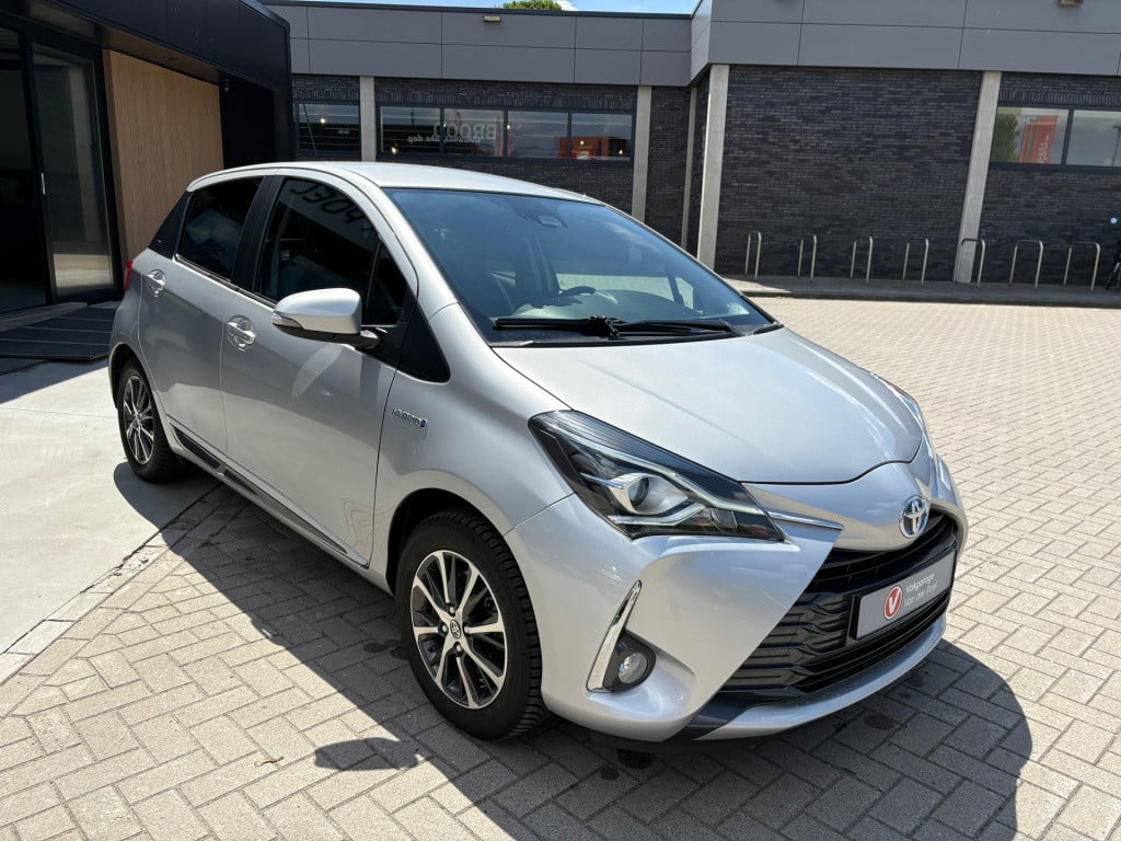 Toyota Yaris 1.5 hybrid dynamic