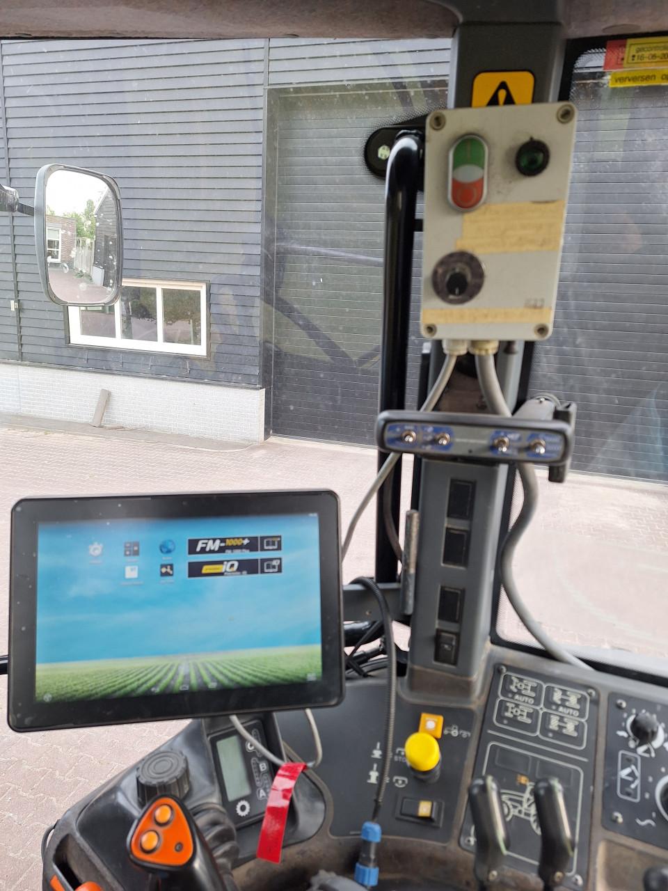 Newholland TM 115 met gps