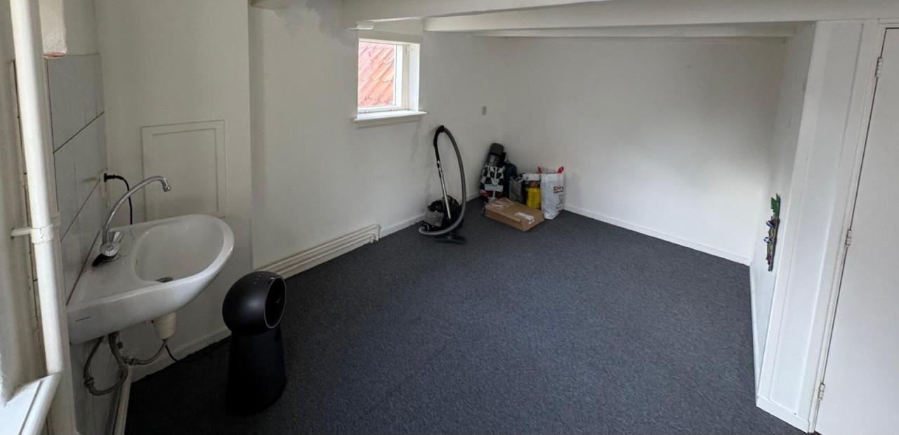 Te huur: lichte kamer in centrum Goes