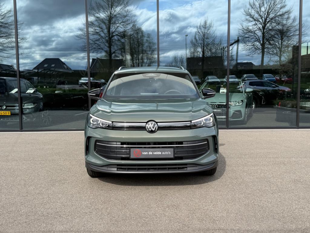 Volkswagen Tiguan 1.5 etsi 150pk dsg goal | trekhaak | 360 camera | iq ligh