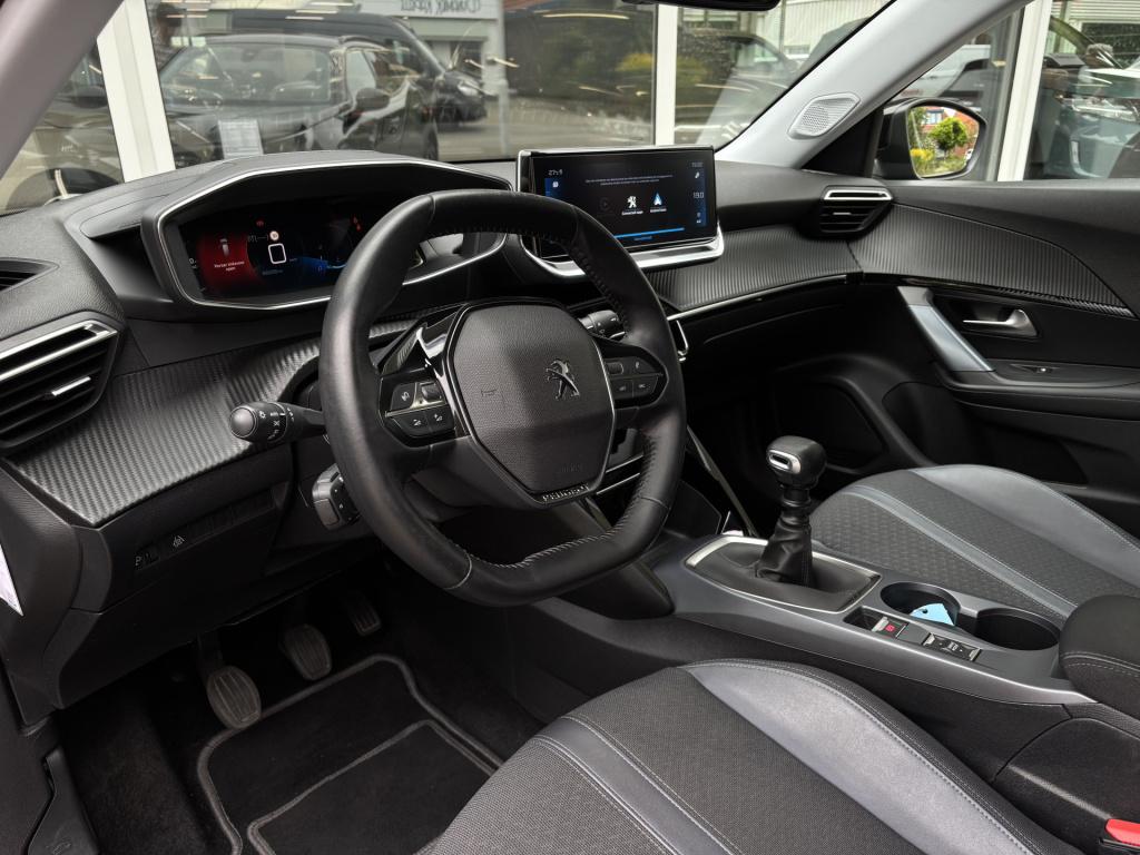 Peugeot 2008 1.2 puretech allure | keyless entry/start | adaptive cruise co