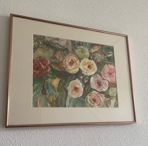 Mooi  schilderij in mooie rose-kleurige lijst met echt glas ervoor