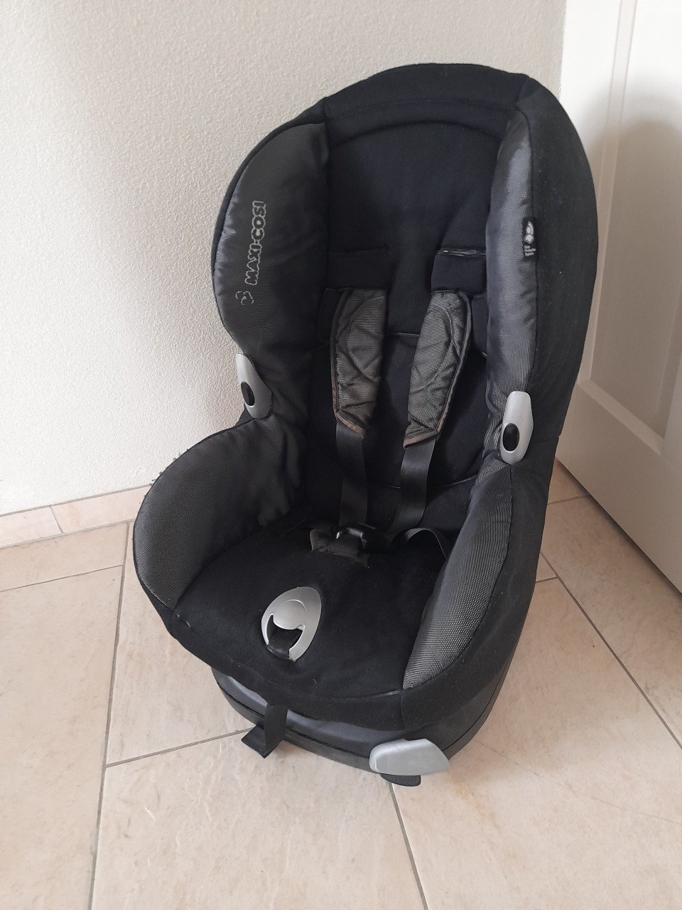 Maxi cosi autostoel 9 / 18 kg (in goede staat )
