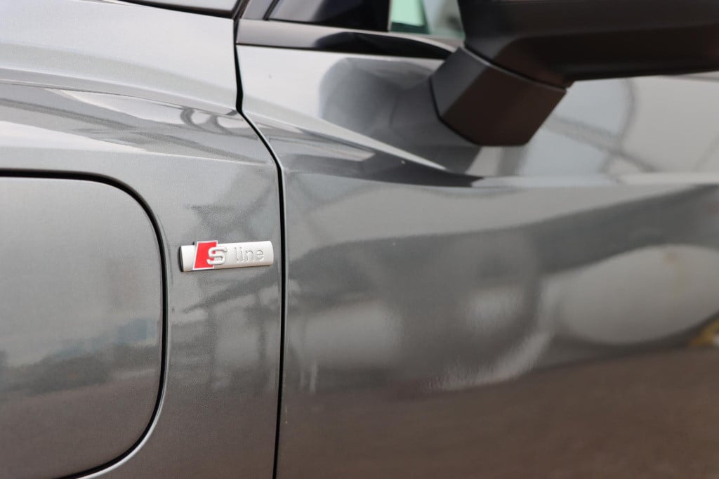Audi Q3 45 tfsi phev 245pk s tronic s edition