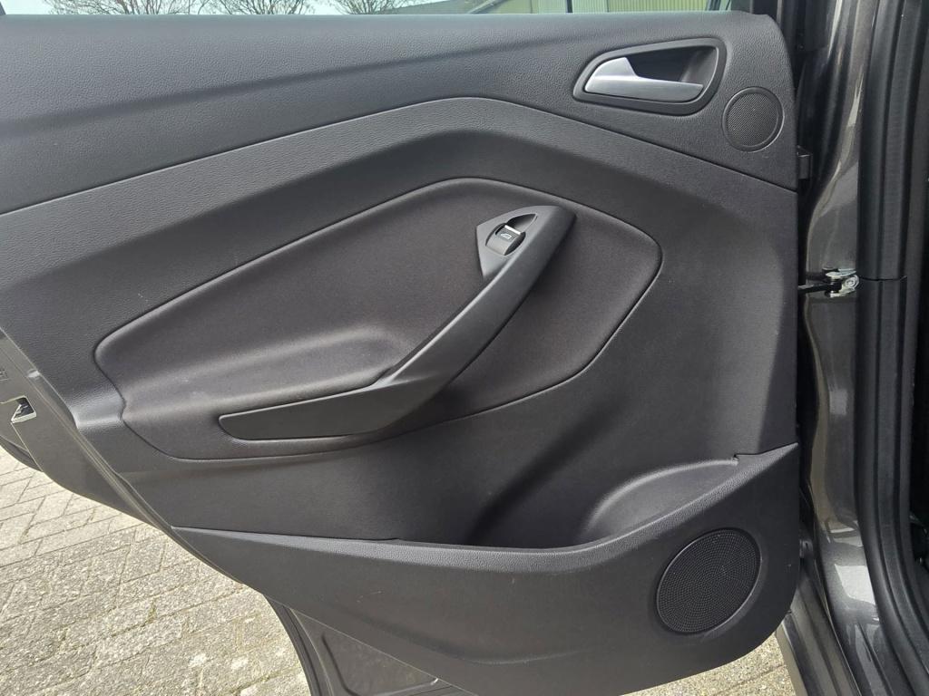 Ford C-max 1.0 titanium