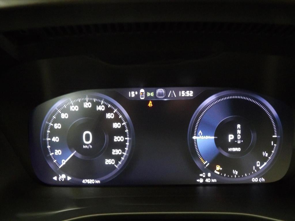 Volvo XC40 t5 plug-in hybrid 262pk aut plus dark