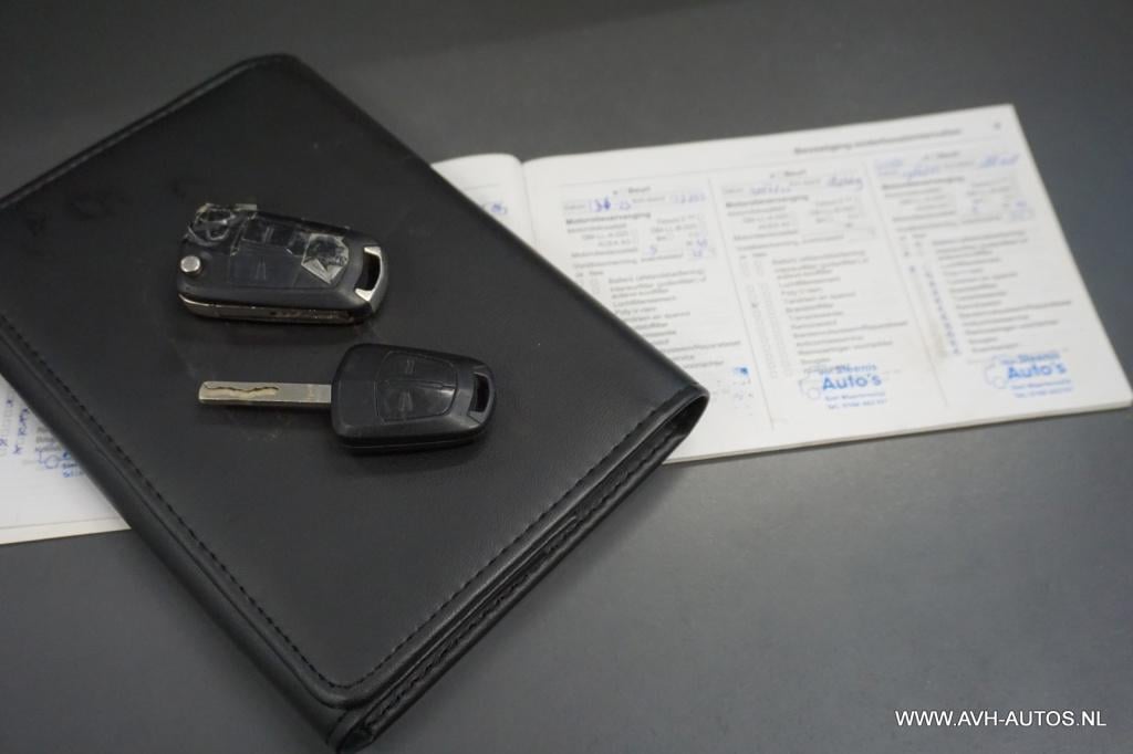 Opel Zafira 1.8 111 years edition, 7 - persoons!