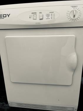 Zo goed als nieuwe luchtafvoer Droger 6 kg.