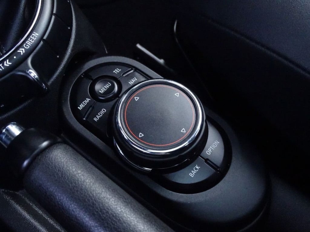 Mini Cooper mini 2.0 chili pano | led | navi | bluetooth