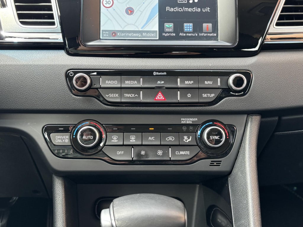 Kia Niro 1.6 gdi hybrid dynamicline | trekhaak | navigatie | camera | apple