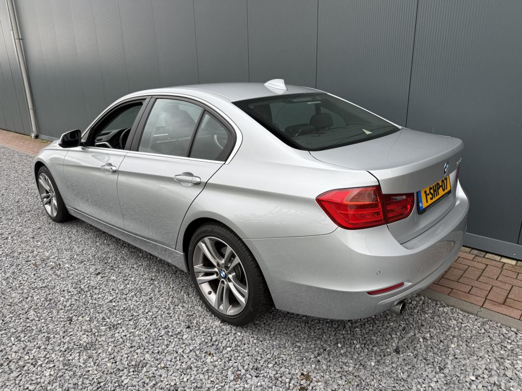 BMW 3-serie 320i 184pk executive sportline sedan