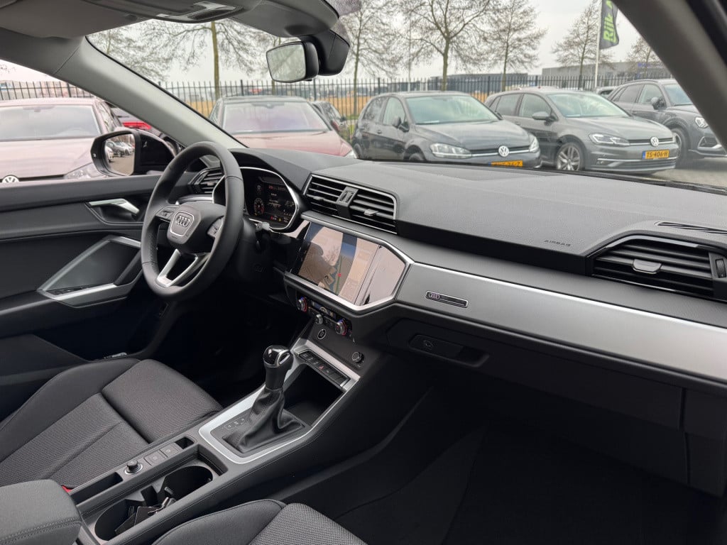 Audi Q3 sportback 35 tfsi advanced edition s * stoelverwarming * keyless * 