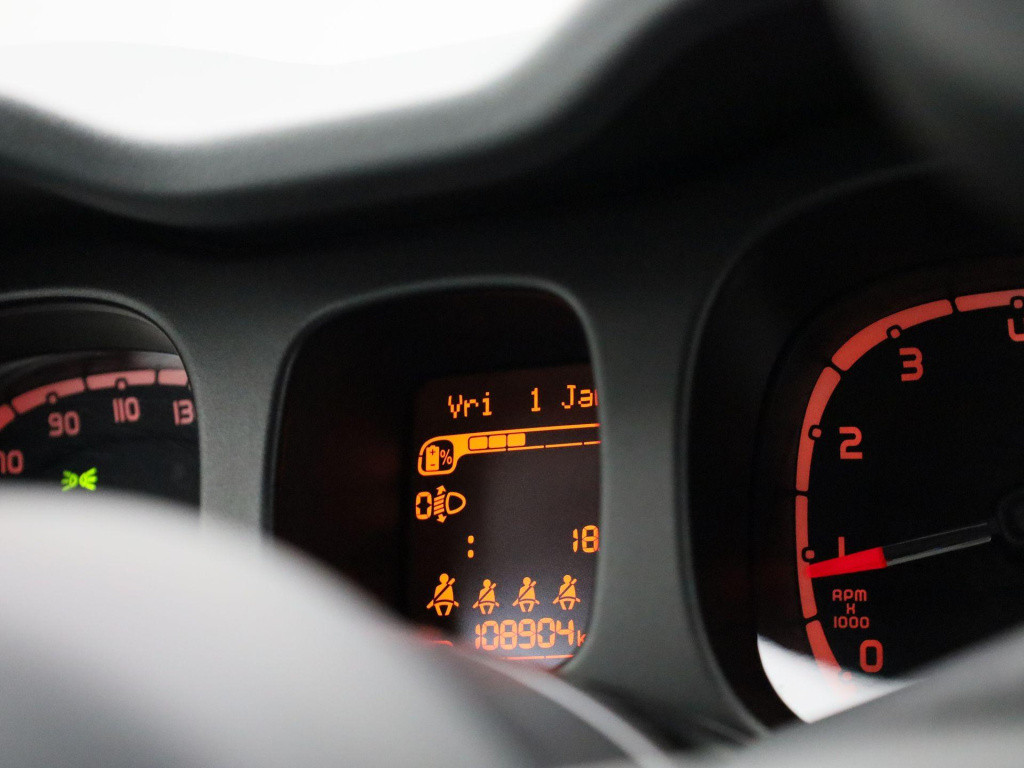 Fiat Panda 1.0 hybrid city life | bluetooth | apple carplay | airco | dab